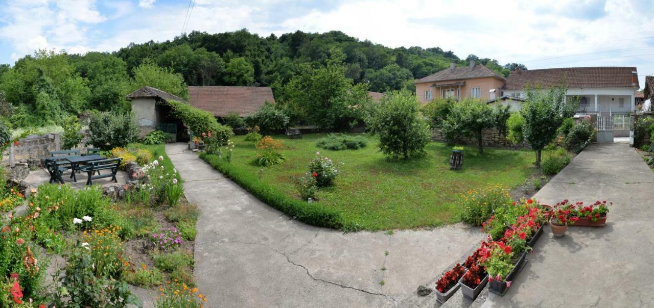 Country House Dunjin Konak Rogljevo エクステリア 写真